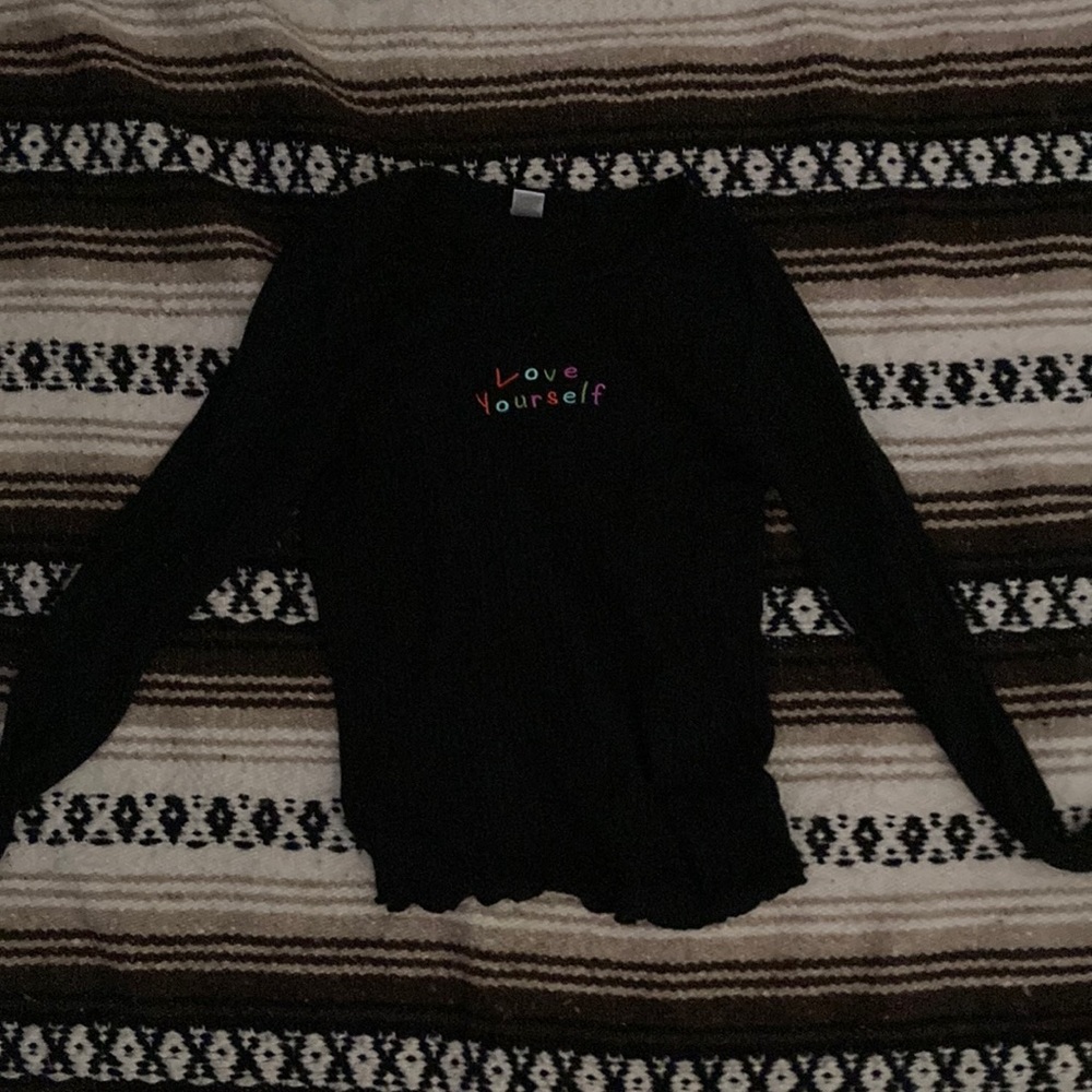 Small Love yourself tight light sweater